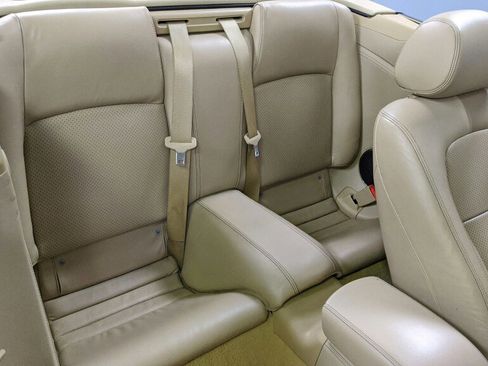 Used 2010 Jaguar XK Convertible image 25