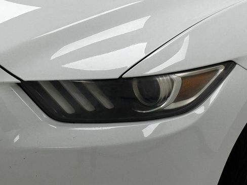 Used 2017 Ford Mustang Coupe image 31