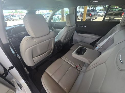 Used 2019 Cadillac XT4 Premium Luxury FWD image 11
