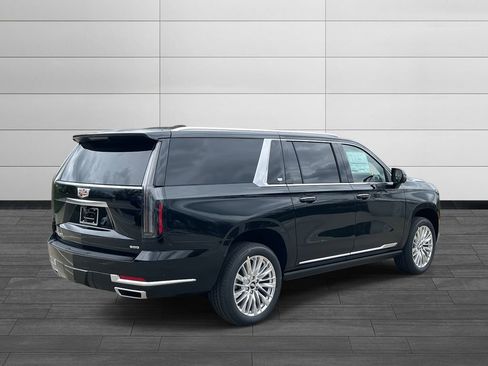 New 2026 Cadillac Escalade ESV Luxury image 5