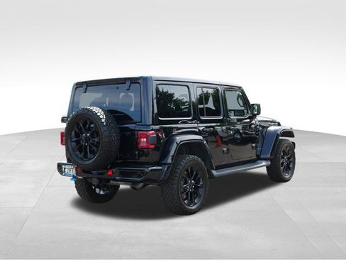 Used 2021 Jeep Wrangler Unlimited Sahara AWD/4WD image 9