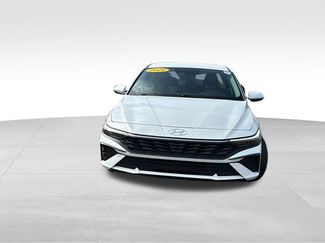 Used 2024 Hyundai Elantra SEL video 2