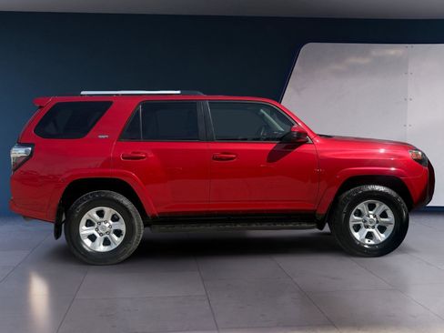 Used 2023 Toyota 4Runner SR5 AWD/4WD image 6