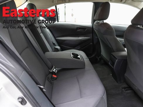 Used 2022 Toyota Corolla LE FWD image 22