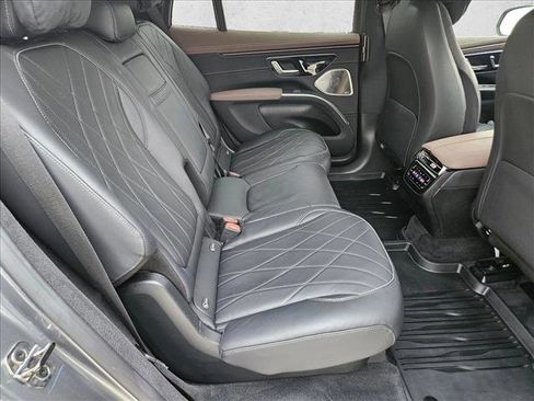 Certified 2023 Mercedes-Benz EQS 580 4MATIC SUV image 21