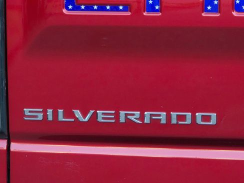 Used 2019 Chevrolet Silverado 1500 LT image 32