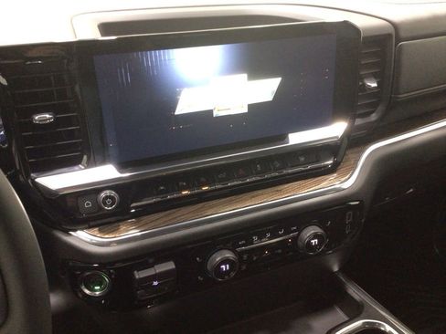 Used 2023 Chevrolet Silverado 1500 RST w/ Convenience Package II image 15