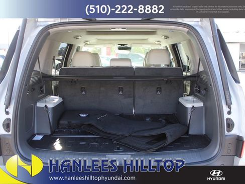 Used 2025 Hyundai Santa Fe Limited image 10