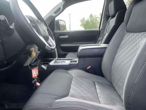 Used 2019 Toyota Tundra SR5 AWD/4WD image 14