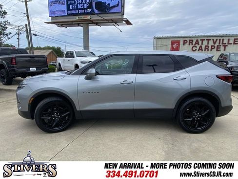 Used 2024 Chevrolet Blazer LT w/ Driver Confidence Package FWD image 5