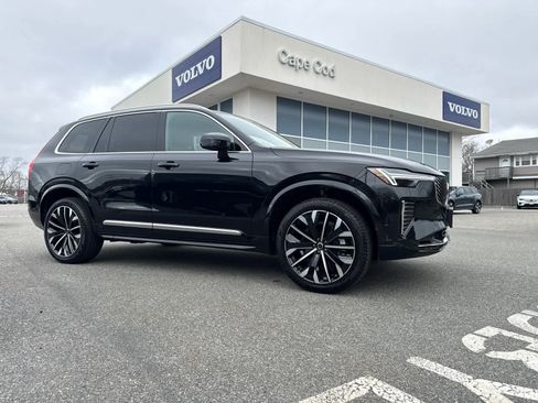 Used 2026 Volvo XC90 B6 Plus AWD/4WD image 2