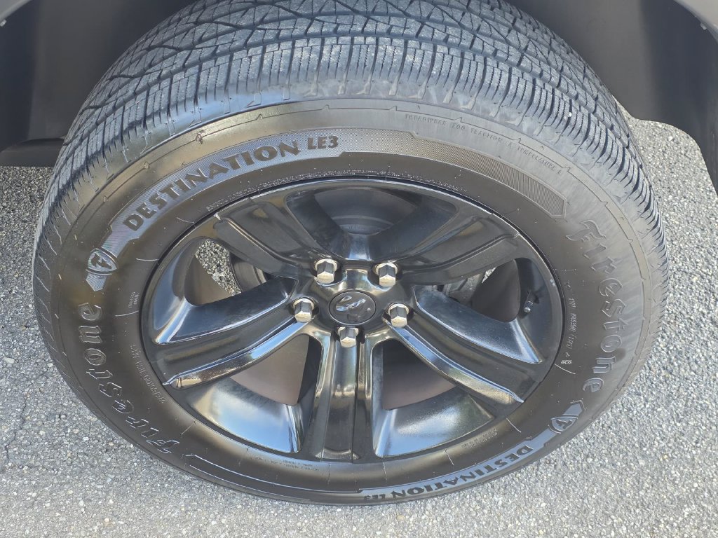 Used 2024 RAM 1500 Warlock RWD image 24