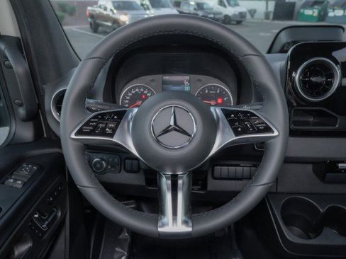 New 2026 Mercedes-Benz Sprinter 2500 image 18