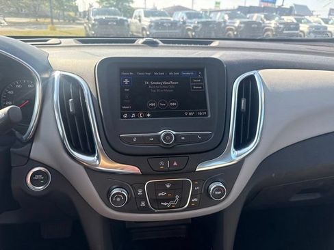Used 2024 Chevrolet Equinox LS FWD image 18