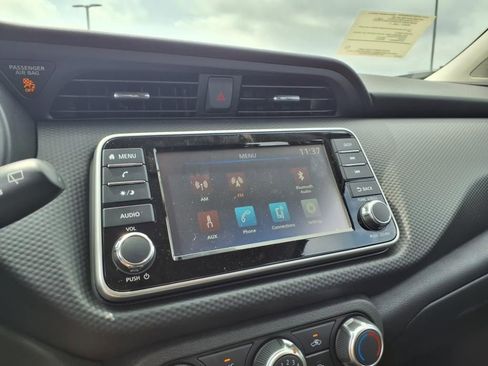New 2025 Nissan Kicks Play S image 19