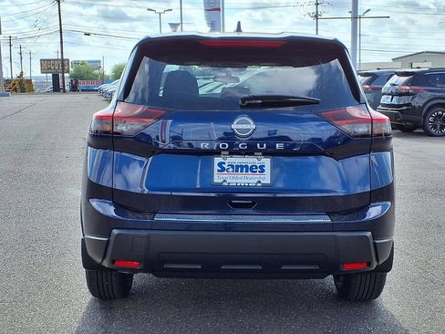 New 2026 Nissan Rogue SV w/ Cold Weather Package FWD image 6