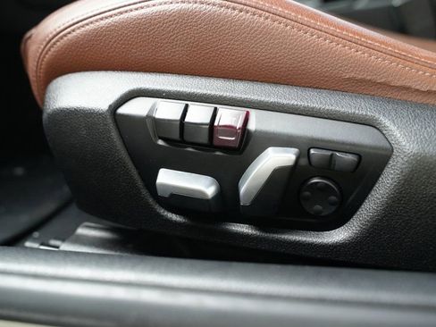 Used 2017 BMW 230i Convertible image 71