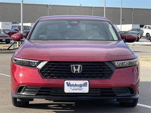 Certified 2025 Honda Accord LX image 6