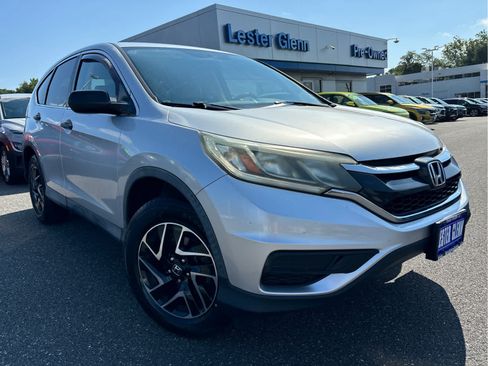 Used 2016 Honda CR-V SE image 2