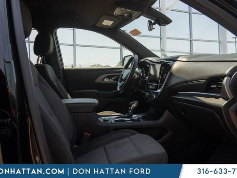 Used 2023 Chevrolet Traverse LT AWD/4WD image 26