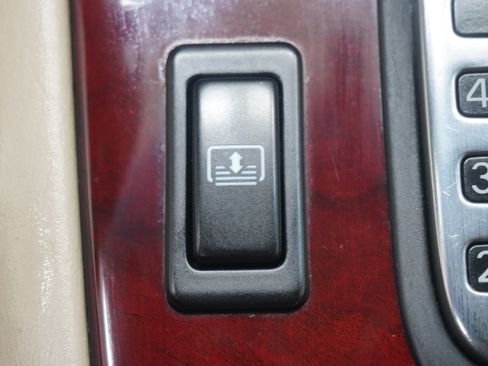 Used 2004 Lexus ES 330 w/ Premium Pkg FWD image 22