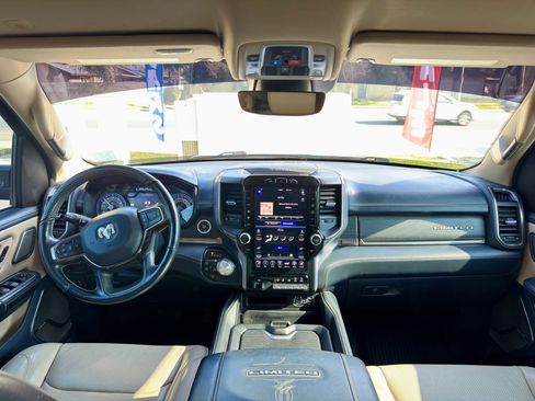 Used 2020 RAM 1500 Limited image 8