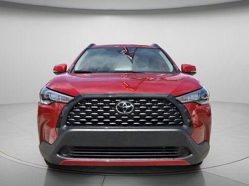 Used 2023 Toyota Corolla Cross LE image 5