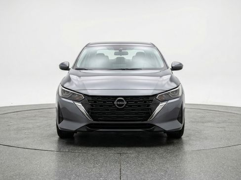 Used 2025 Nissan Sentra SV FWD image 2