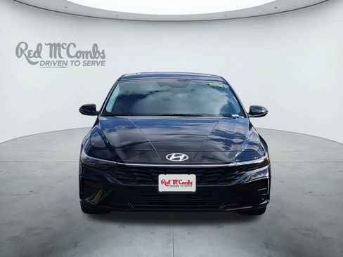 New 2026 Hyundai Elantra Limited FWD image 8