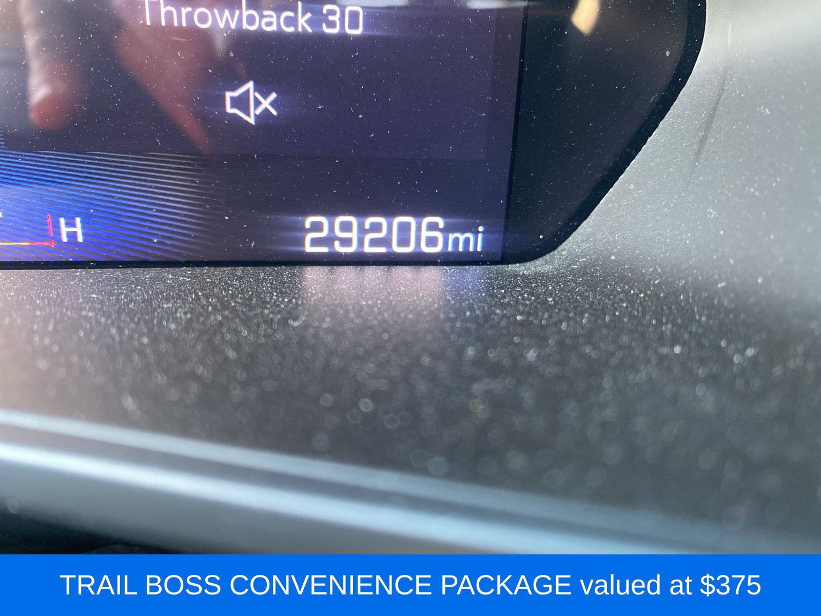 Used 2024 Chevrolet Colorado Trail Boss w/ Technology Package AWD/4WD image 8