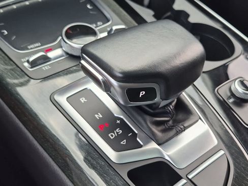 Used 2019 Audi Q7 3.0T Premium w/ Convenience Package AWD/4WD image 30