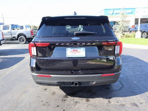 New 2026 Ford Explorer Active image 22