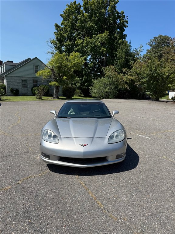 Used 2006 Chevrolet Corvette Coupe w/ Preferred Equipment Group RWD image 7