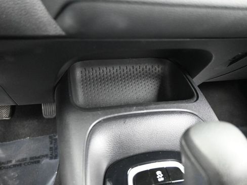 Used 2022 Toyota Corolla LE image 24