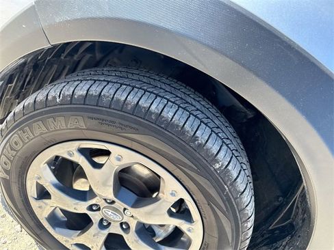 Used 2021 Subaru Crosstrek 2.5i Sport w/ Moonroof Package image 38