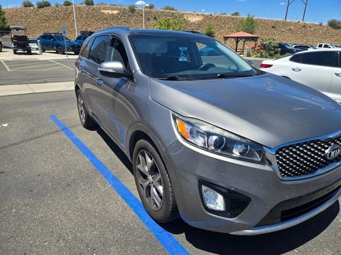 Used 2017 Kia Sorento SX AWD/4WD image 8
