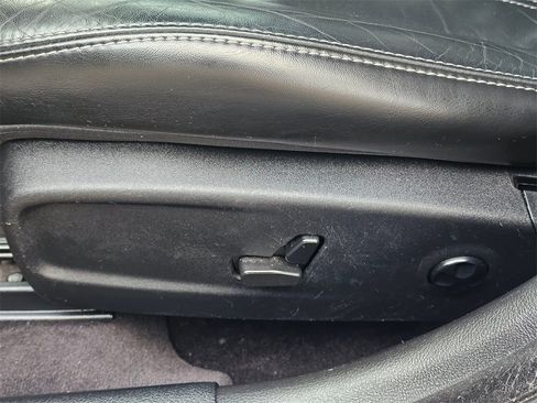 Used 2017 Chrysler 300 S image 19