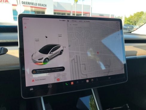 Used 2018 Tesla Model 3 Long Range image 18