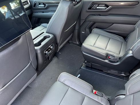 New 2026 GMC Yukon XL Elevation w/ Elevation Premium Package image 10
