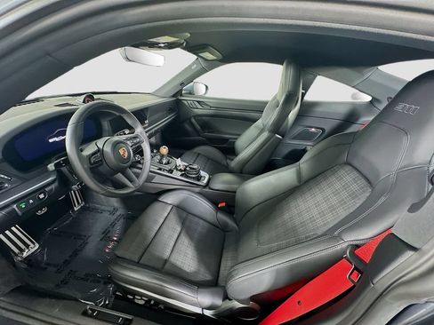Certified 2025 Porsche 911 Carrera T RWD image 5