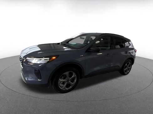 Used 2025 Ford Escape ST-Line image 7