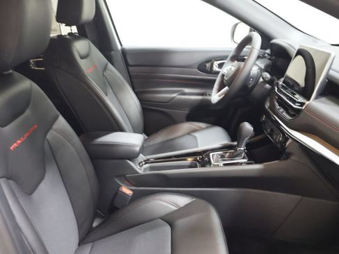 New 2026 Jeep Compass Trailhawk AWD/4WD image 17