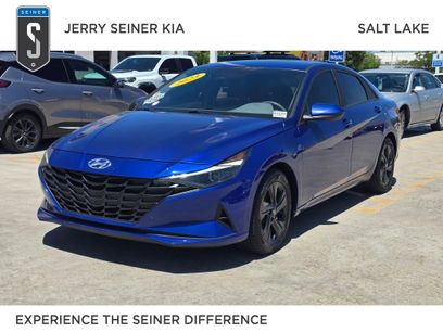 Used 2023 Hyundai Elantra Blue