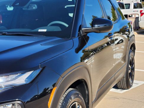 Used 2023 Chevrolet TrailBlazer LT w/ Convenience Package image 9