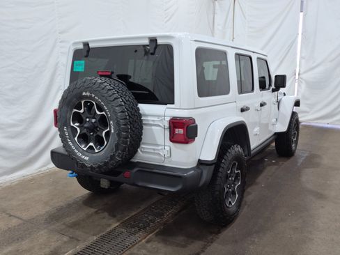 Used 2022 Jeep Wrangler Unlimited Rubicon 4xe w/ Cold Weather Group AWD/4WD image 3