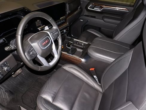 Used 2025 GMC Sierra 1500 Elevation w/ Elevation Premium Package image 34
