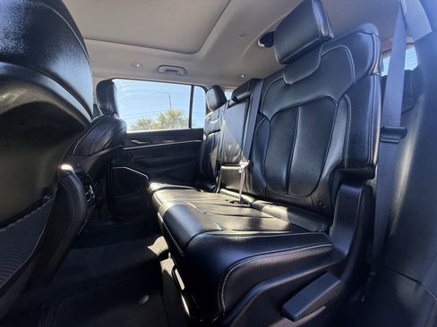 Used 2021 Jeep Grand Cherokee L Limited image 15