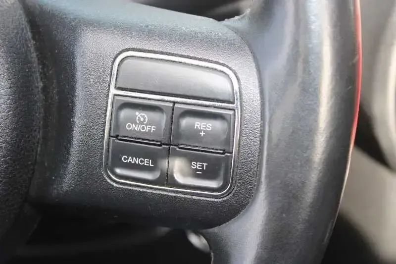 Used 2013 Jeep Wrangler Rubicon w/ PWR Convenience Group AWD/4WD image 24