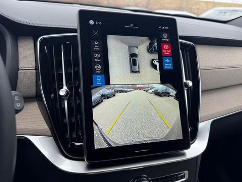 New 2026 Volvo XC90 B6 Plus w/ Protection Package image 19