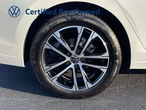 Certified 2026 Volkswagen Jetta Sport FWD image 9